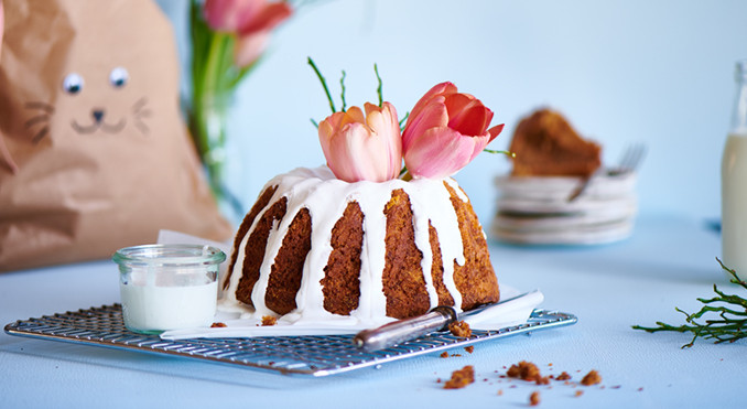 Saftiger Karottengugelhupf